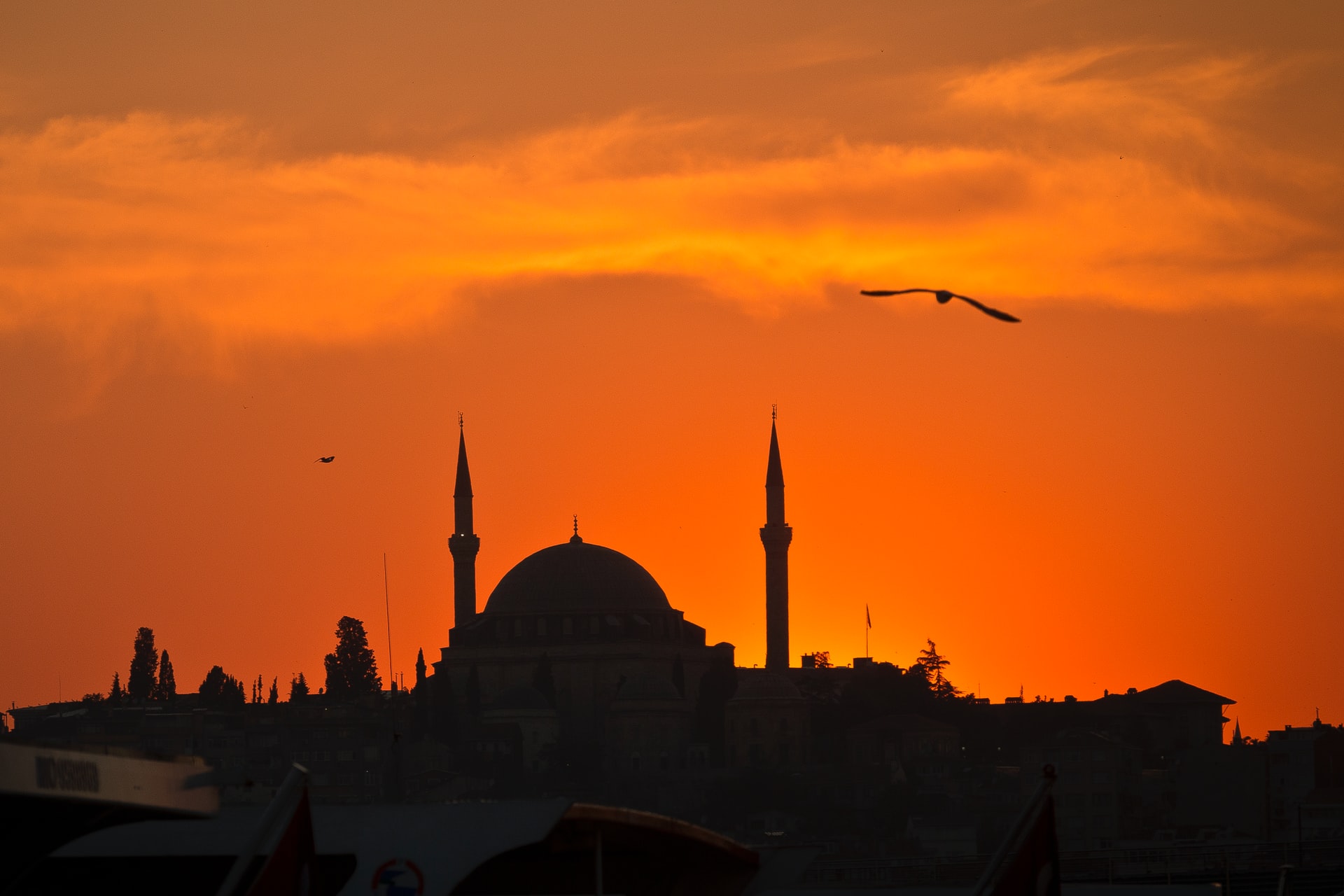 متى يبدا الدعاء ببلوغ رمضان